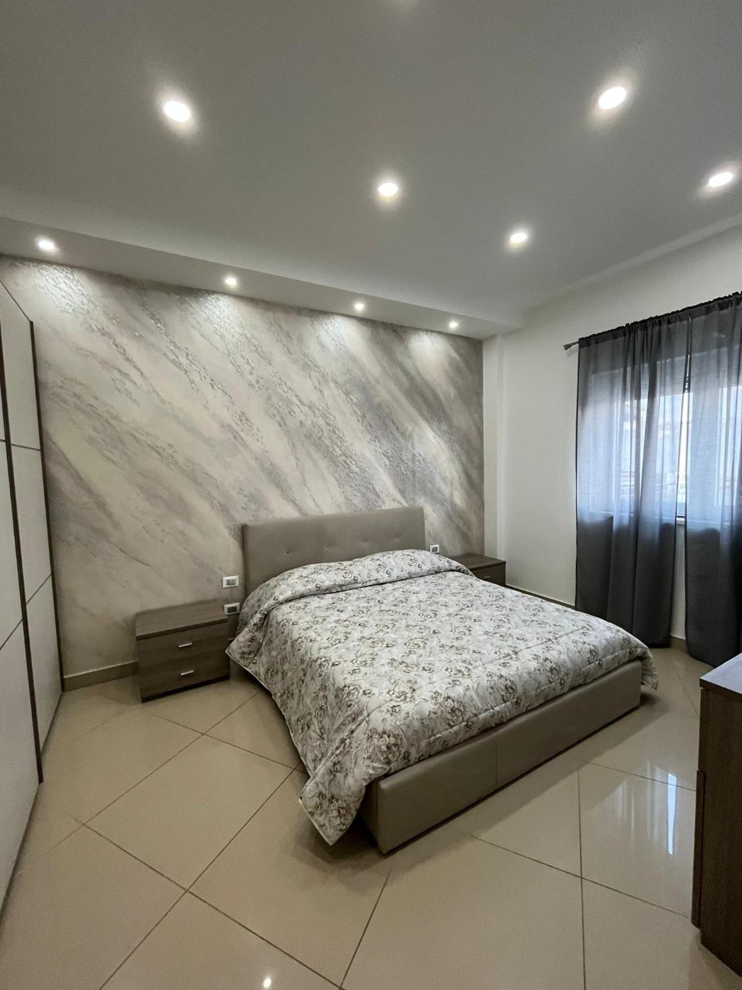 Casa Vacanza Helios Leonforte エクステリア 写真